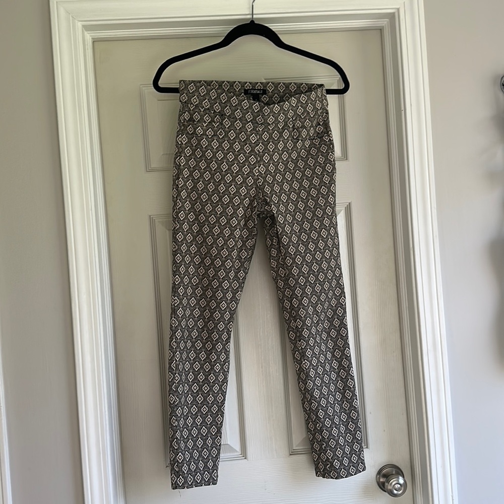 Mod geometric slim fit pants